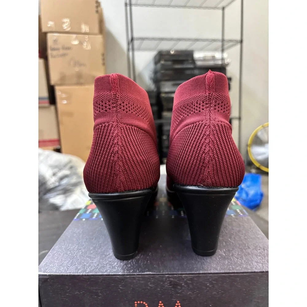 Bernie Mev Doll Burgundy Woven Stretch Ankle Boots Size 7.5-8 NEW